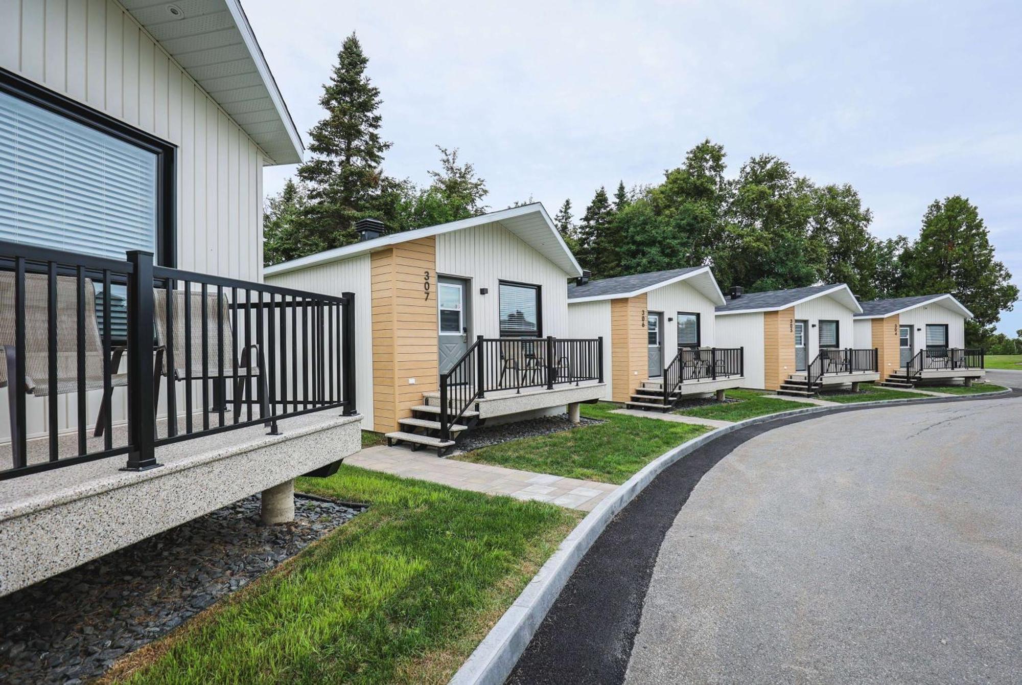 Days Inn By Wyndham Rivière-du-Loup Eksteriør bilde