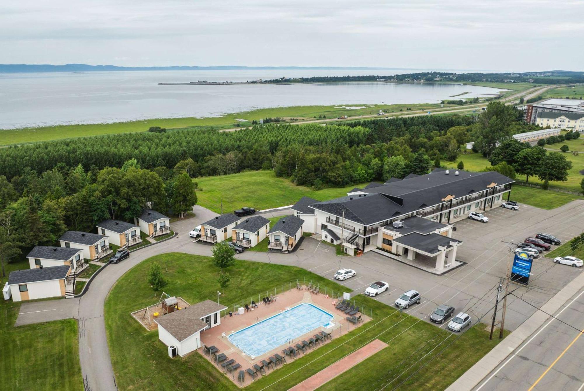 Days Inn By Wyndham Rivière-du-Loup Eksteriør bilde